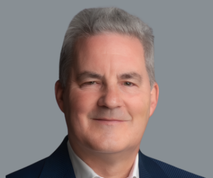 Headshot of David Oikle 