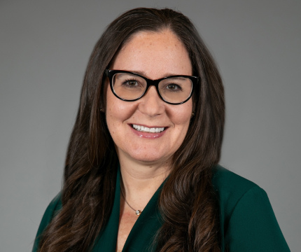 Nicole Tsorlinis Headshot